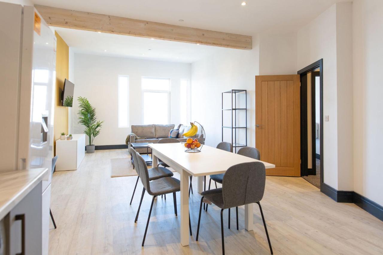 The Kingsway- 2 Bedroom Central Swansea Apartments By Stayright Esterno foto
