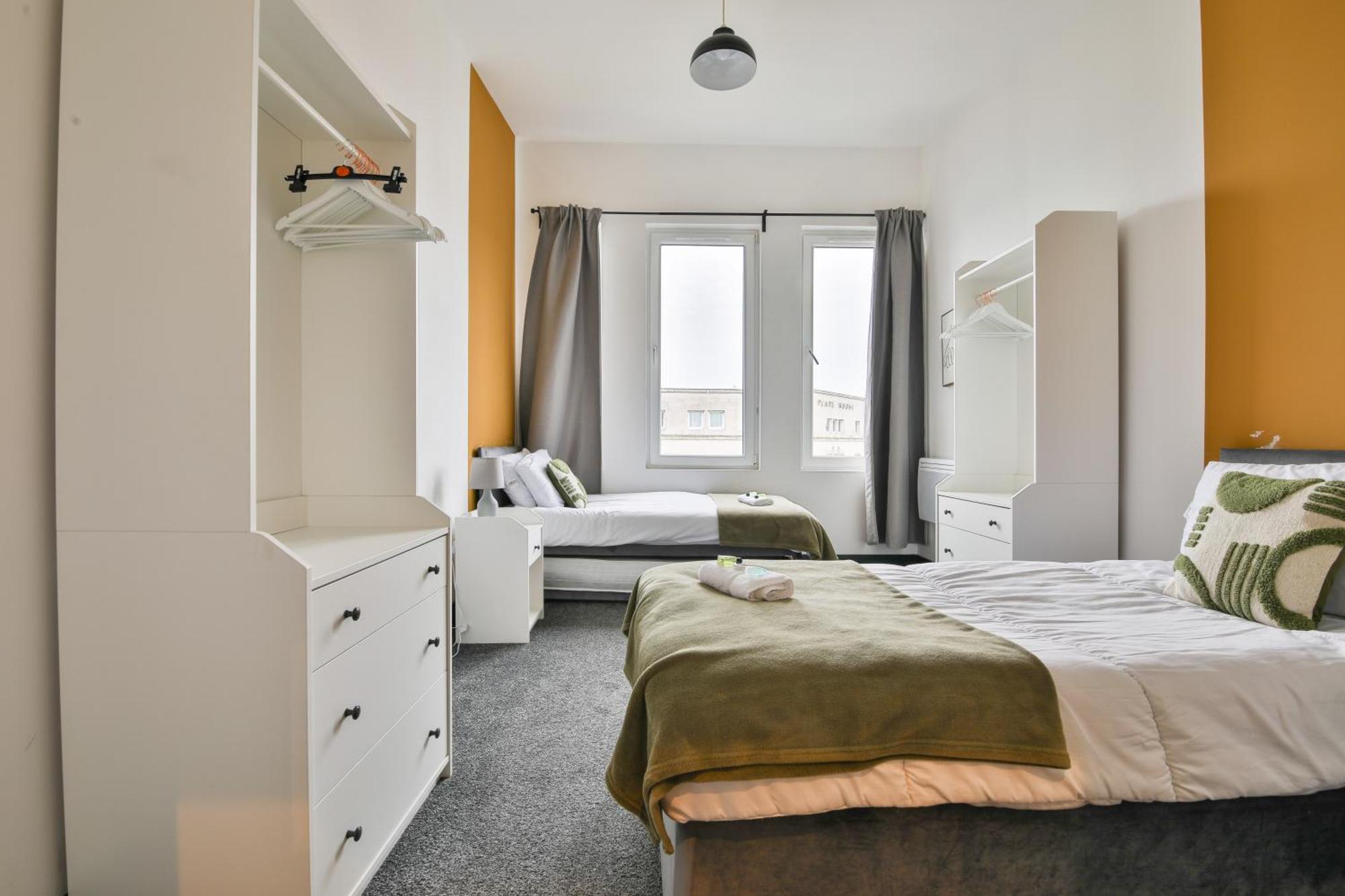 The Kingsway- 2 Bedroom Central Swansea Apartments By Stayright Esterno foto