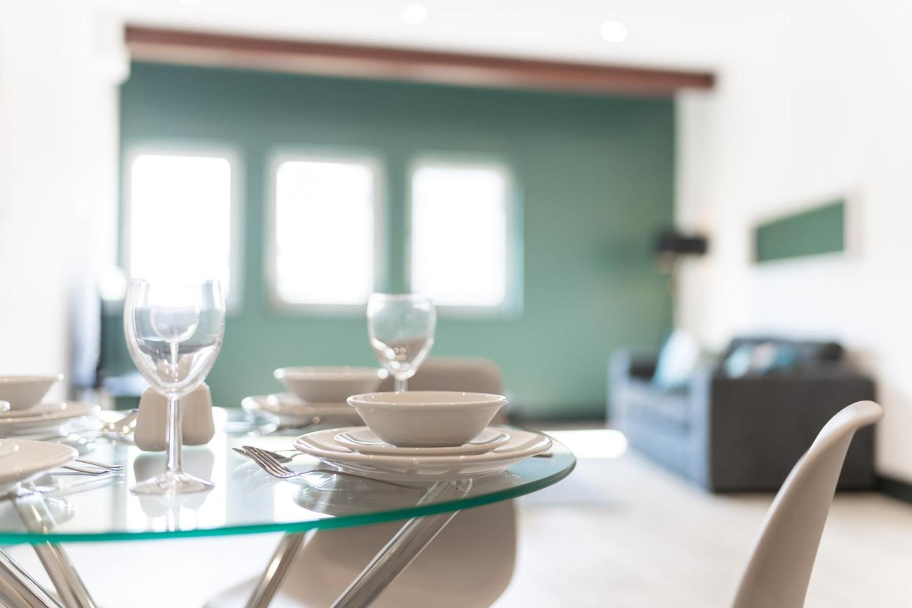 The Kingsway- 2 Bedroom Central Swansea Apartments By Stayright Esterno foto